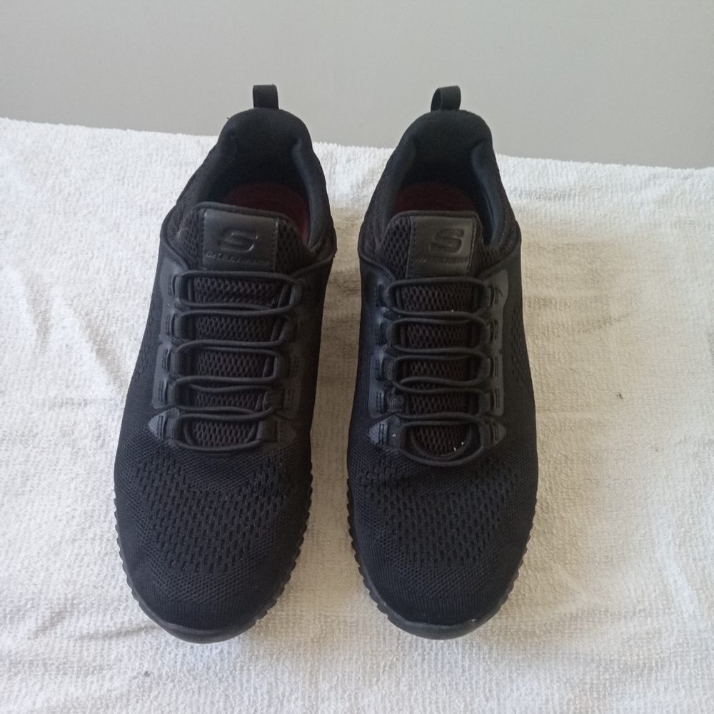 Sketcher slippin's men's nine and a half